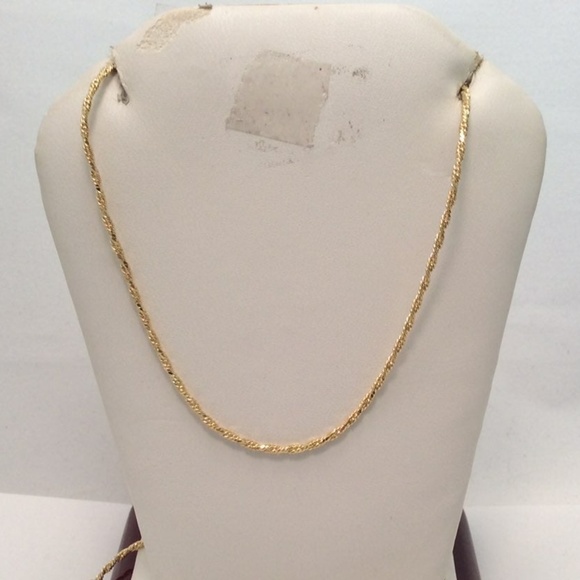 10ktYellow Solid Gold TWISTED SINGAPORE chain